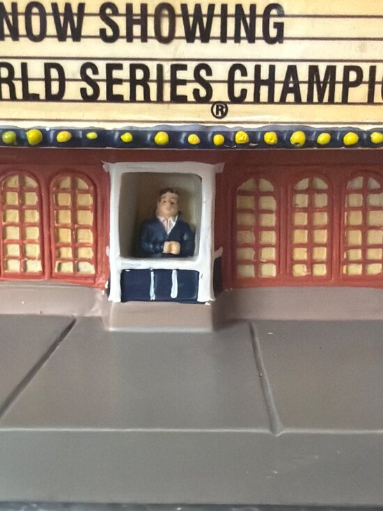 2005 Hawthorne Christmas Village Boston Red Sox Lighted Theater w/ COA Box Cord - Picture 16 of 16